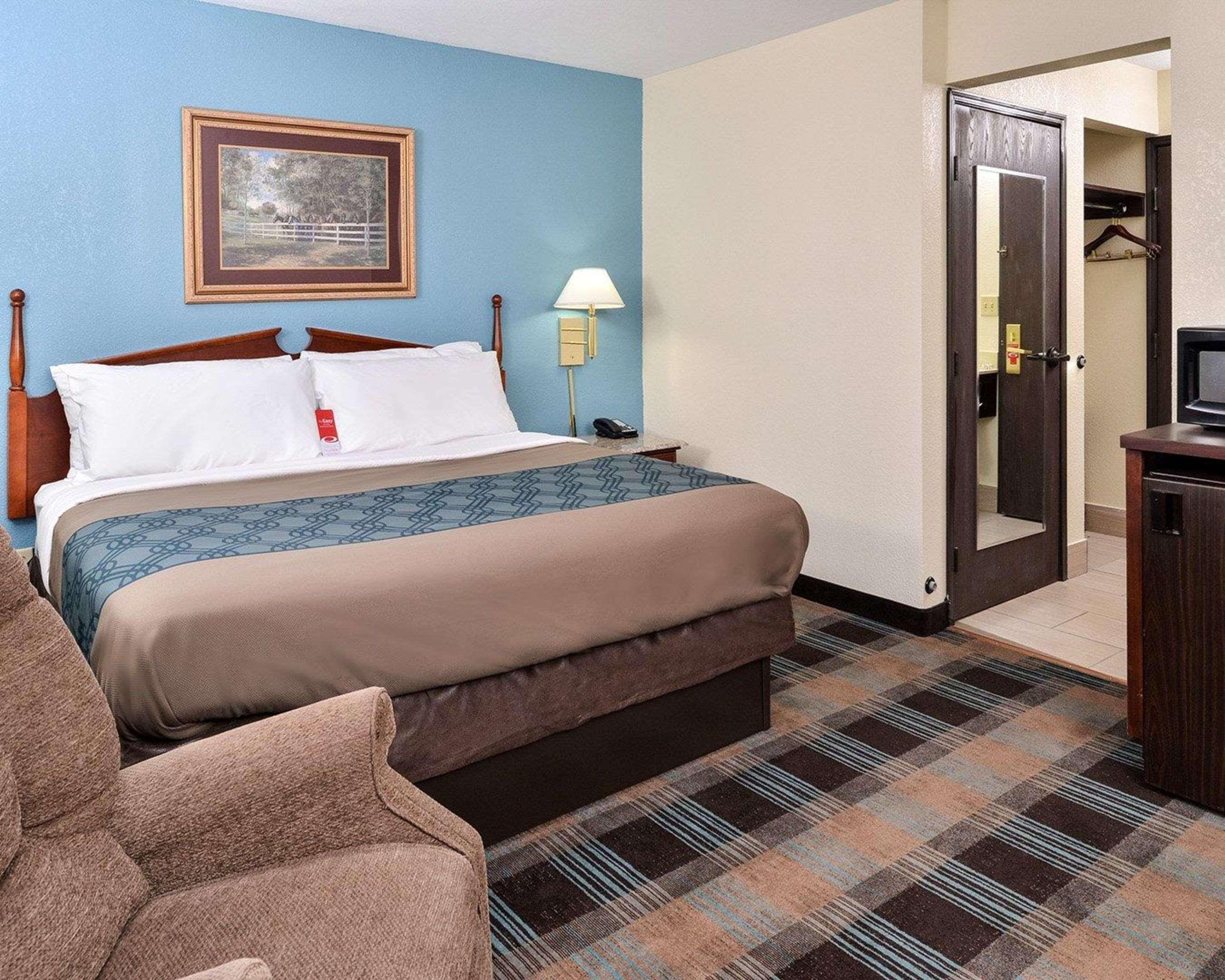 Econo Lodge Inn & Suites Shelbyville Exterior foto