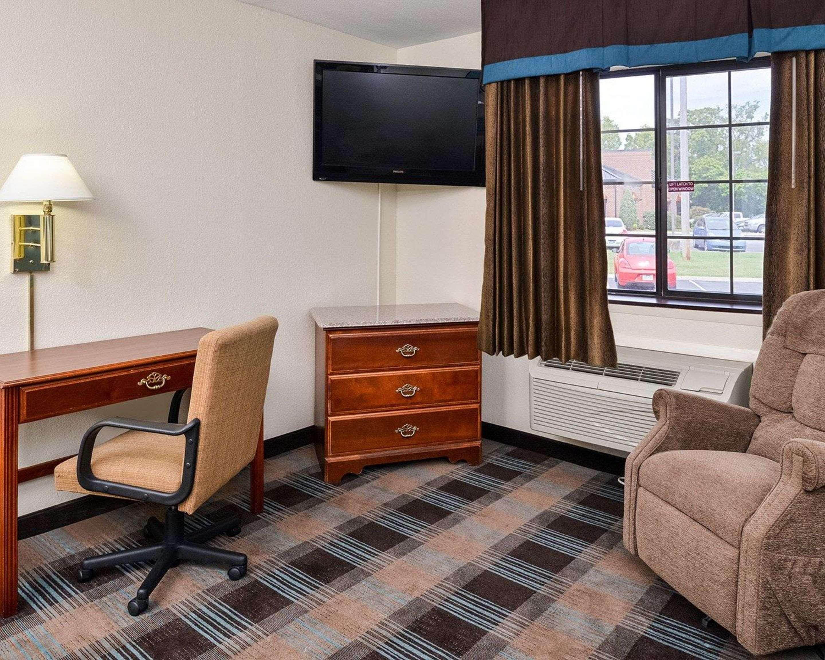 Econo Lodge Inn & Suites Shelbyville Exterior foto