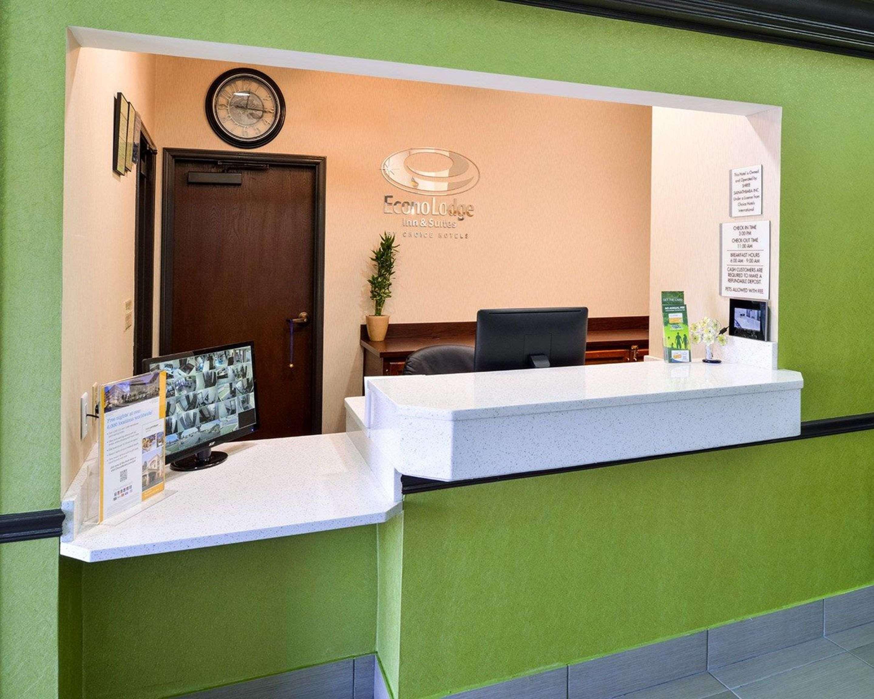 Econo Lodge Inn & Suites Shelbyville Exterior foto